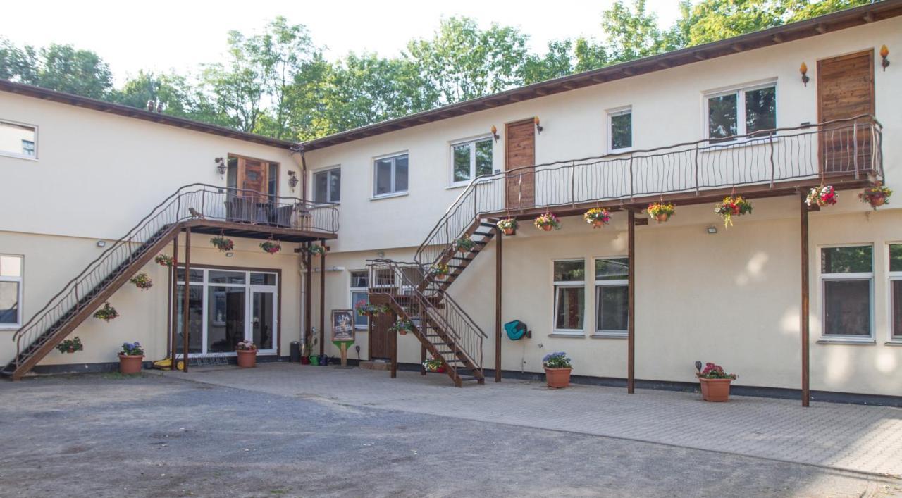 Apartment Black Der Sportschule Badura Leipzig Eksteriør billede